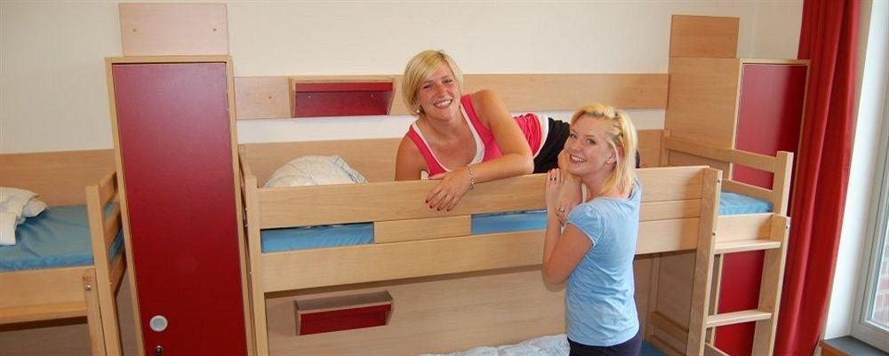 Jugendherberge Hamburg Horner Rennbahn Ngoại thất bức ảnh